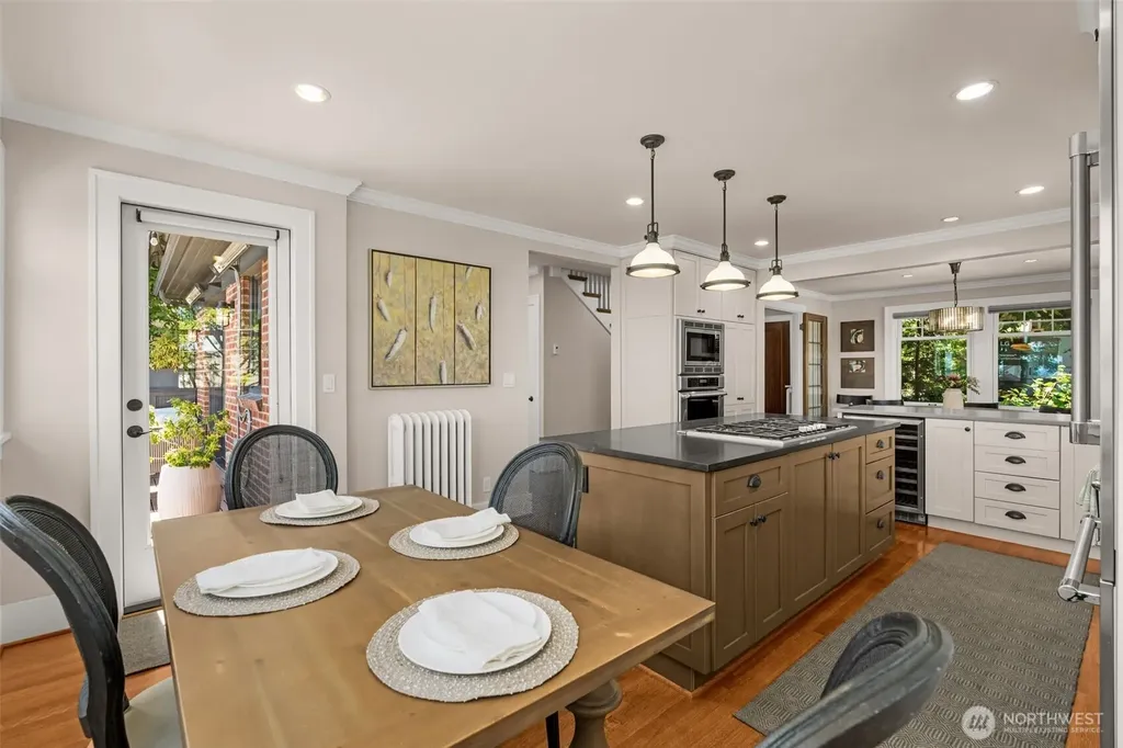 2406 Bigelow Avenue N Seattle WA 98109