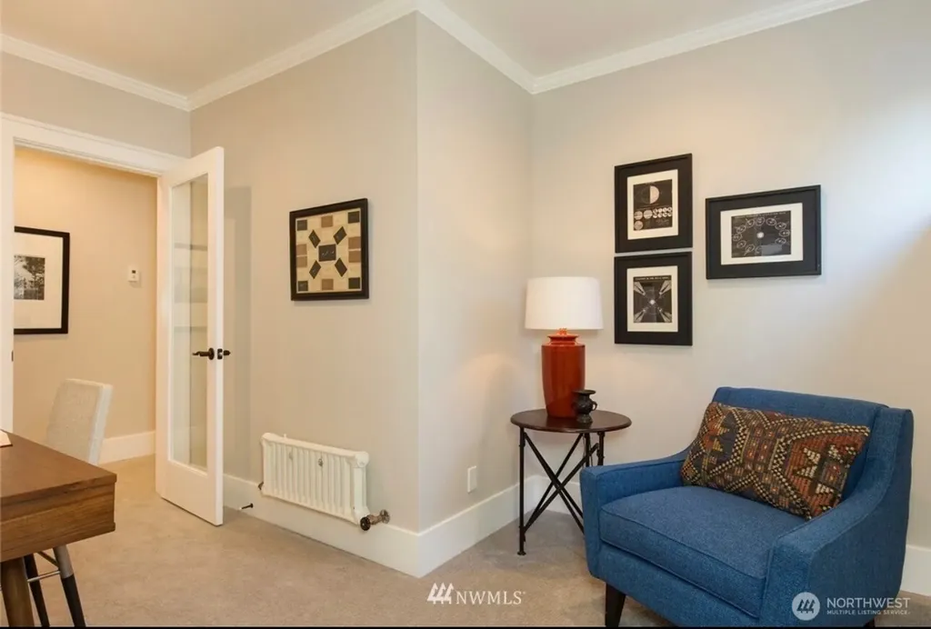 2406 Bigelow Avenue N Seattle WA 98109