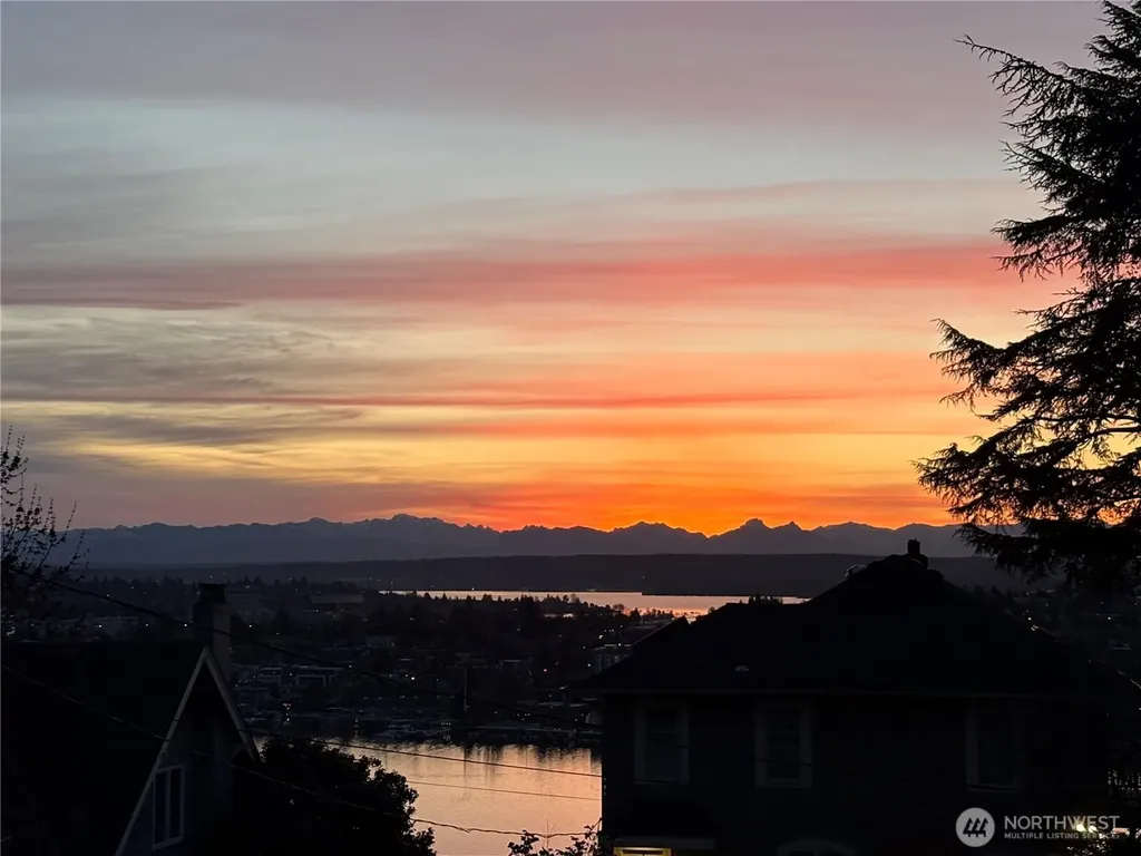 2406 Bigelow Avenue N Seattle WA 98109