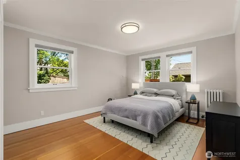 2406 Bigelow Avenue N Seattle WA 98109