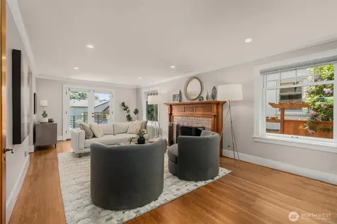 2406 Bigelow Avenue N Seattle WA 98109