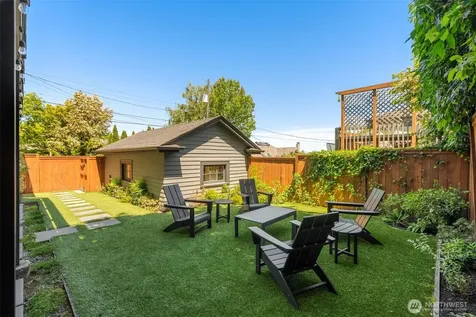 2406 Bigelow Avenue N Seattle WA 98109