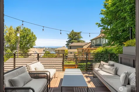 2406 Bigelow Avenue N Seattle WA 98109