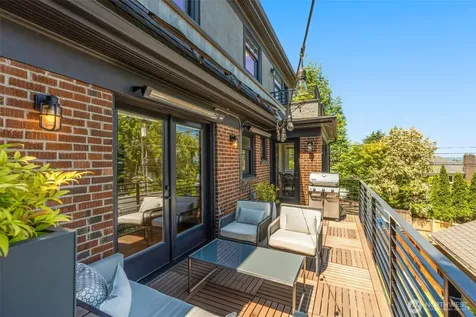 2406 Bigelow Avenue N Seattle WA 98109
