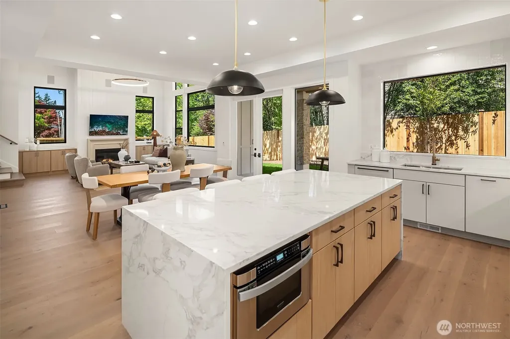 12606 NE 102nd Place Kirkland WA 98033