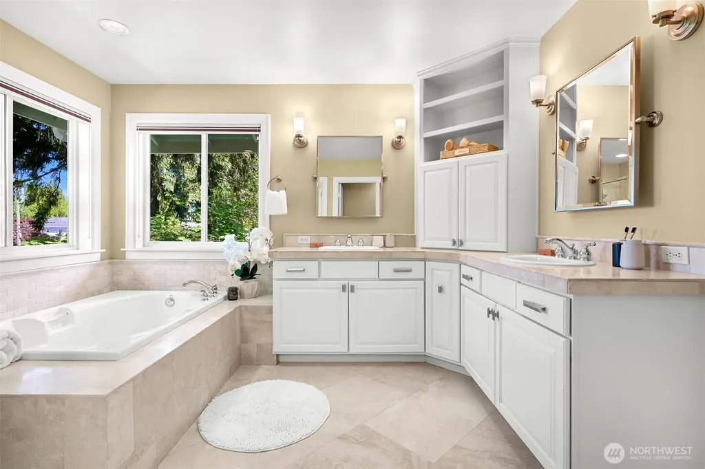 4414 NE 77th Street Seattle WA 98115