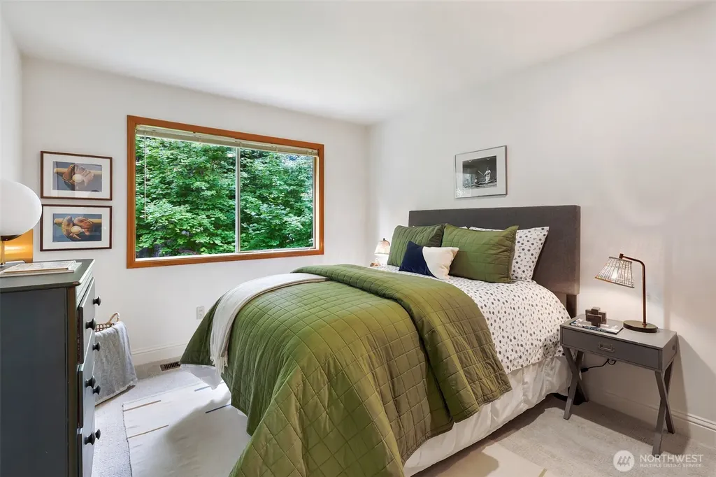 3911 240th Place SE Sammamish WA 98029