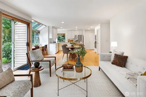 3911 240th Place SE Sammamish WA 98029