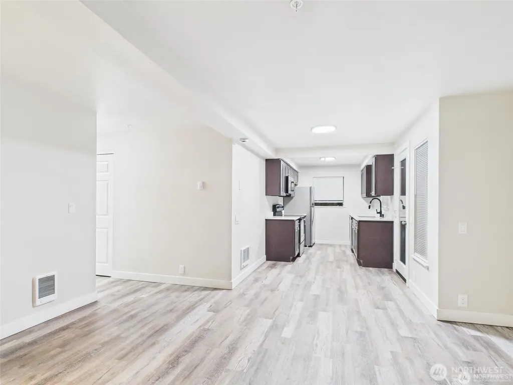 29645 18th Avenue S Federal Way WA 98003