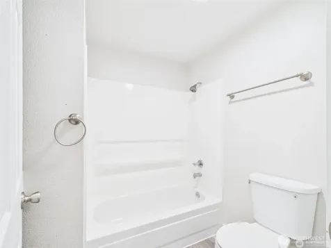 29645 18th Avenue S Federal Way WA 98003