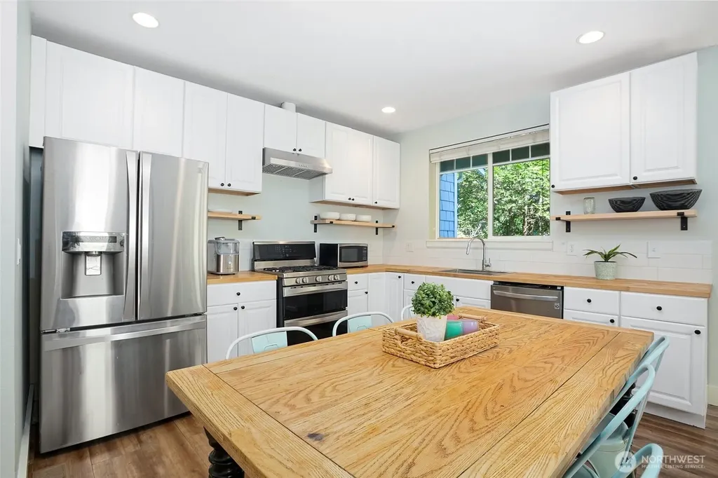 35227 SE Aspen Lane Snoqualmie WA 98065