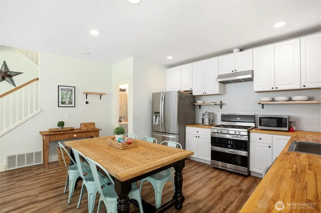 35227 SE Aspen Lane Snoqualmie WA 98065