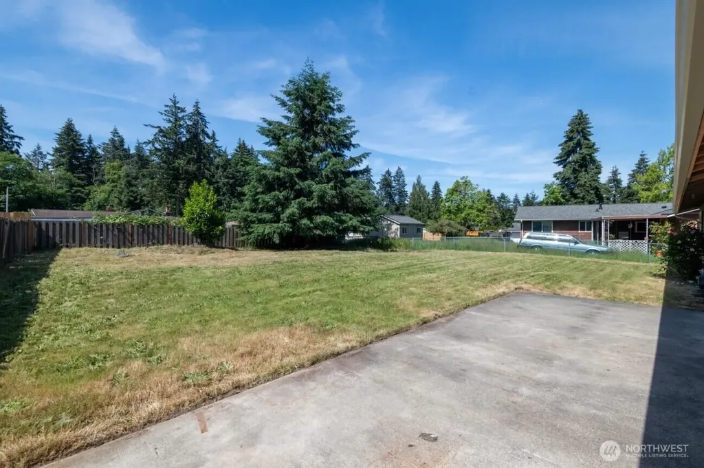 2619 SW 332nd Place Federal Way WA 98023