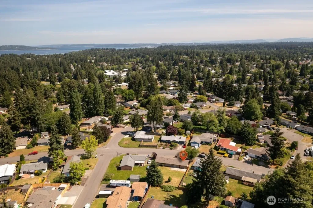 2619 SW 332nd Place Federal Way WA 98023