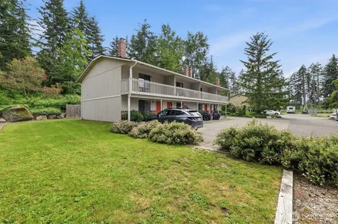 12813 109th Avenue Ct E Puyallup WA 98374