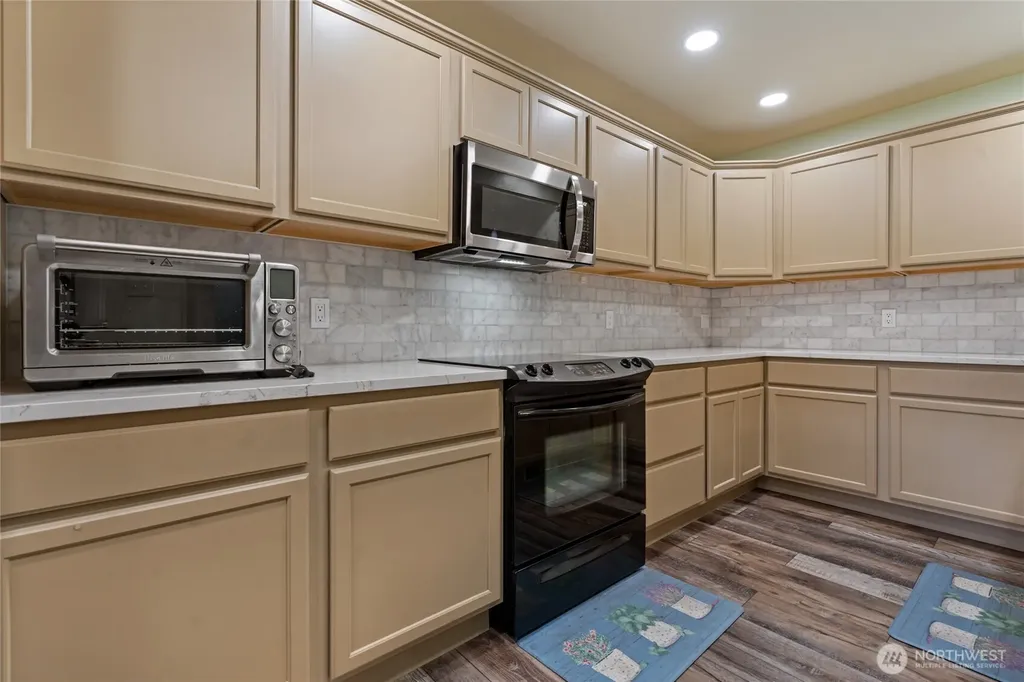 6225 S Puget Sound Avenue Tacoma WA 98409