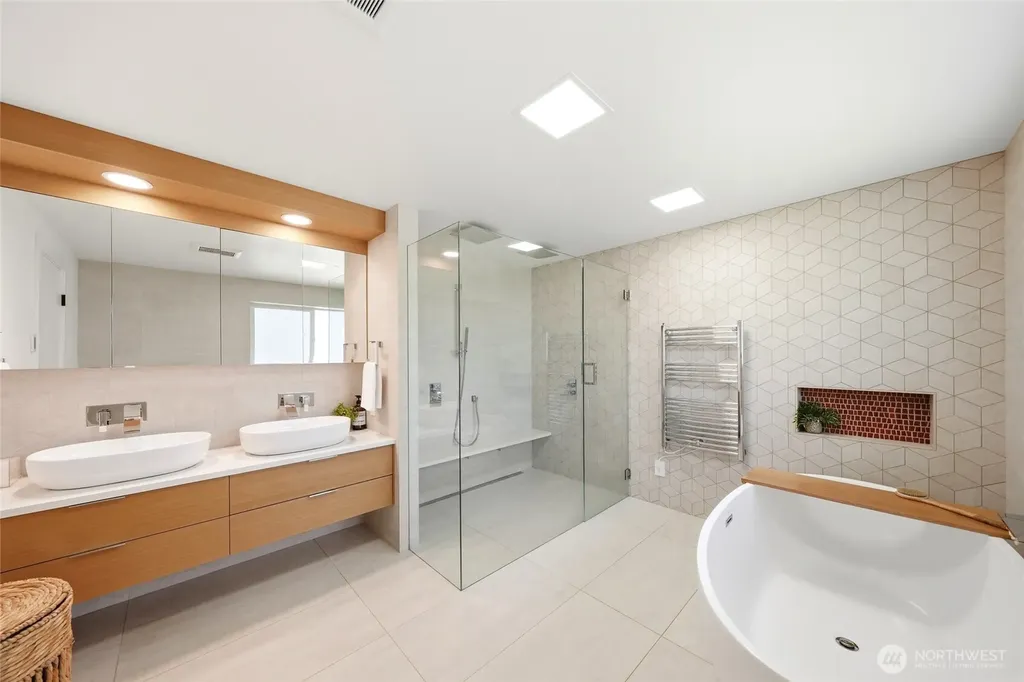 14022 Meridian Avenue S Everett WA 98208