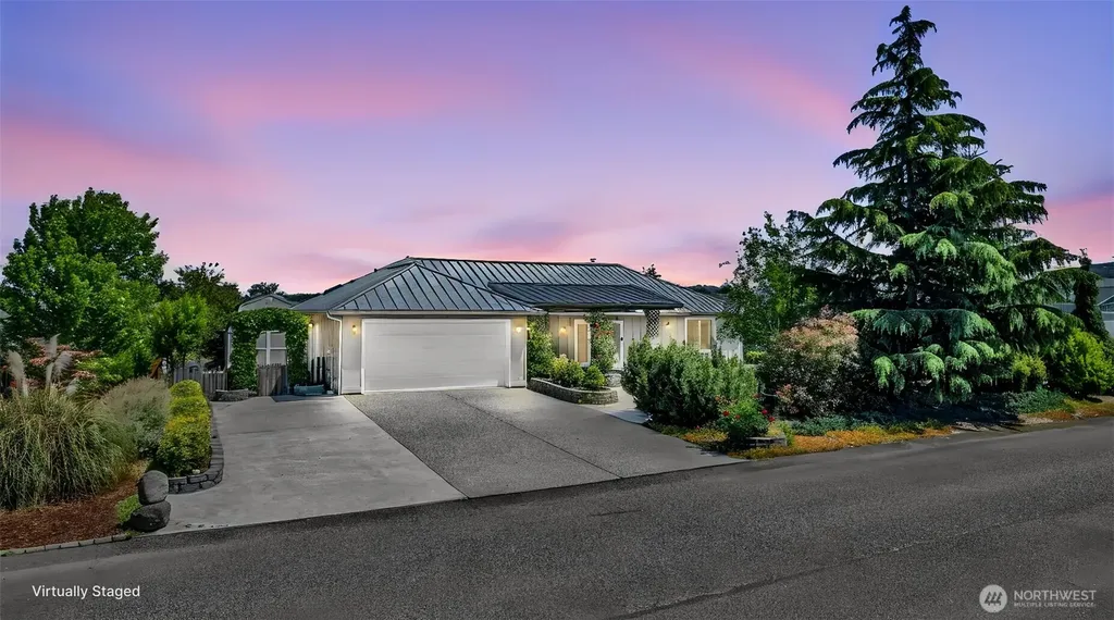 181 Duke Drive Sequim WA 98382