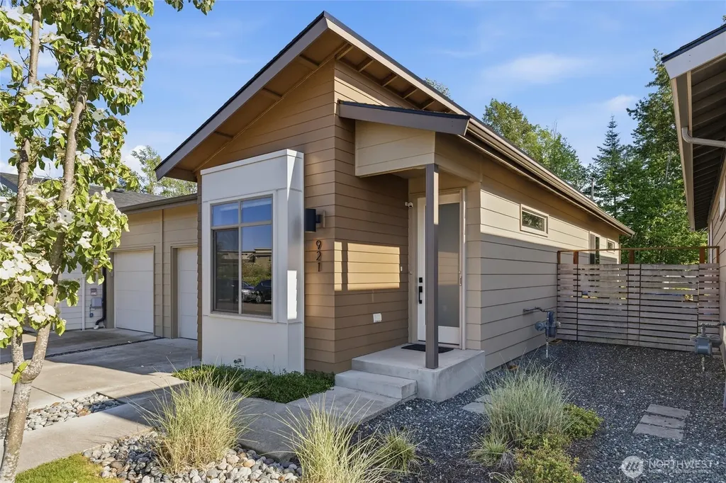921 Sunseeker Lane Bellingham WA 98226