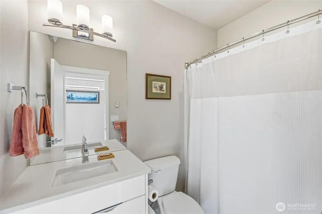 921 Sunseeker Lane Bellingham WA 98226