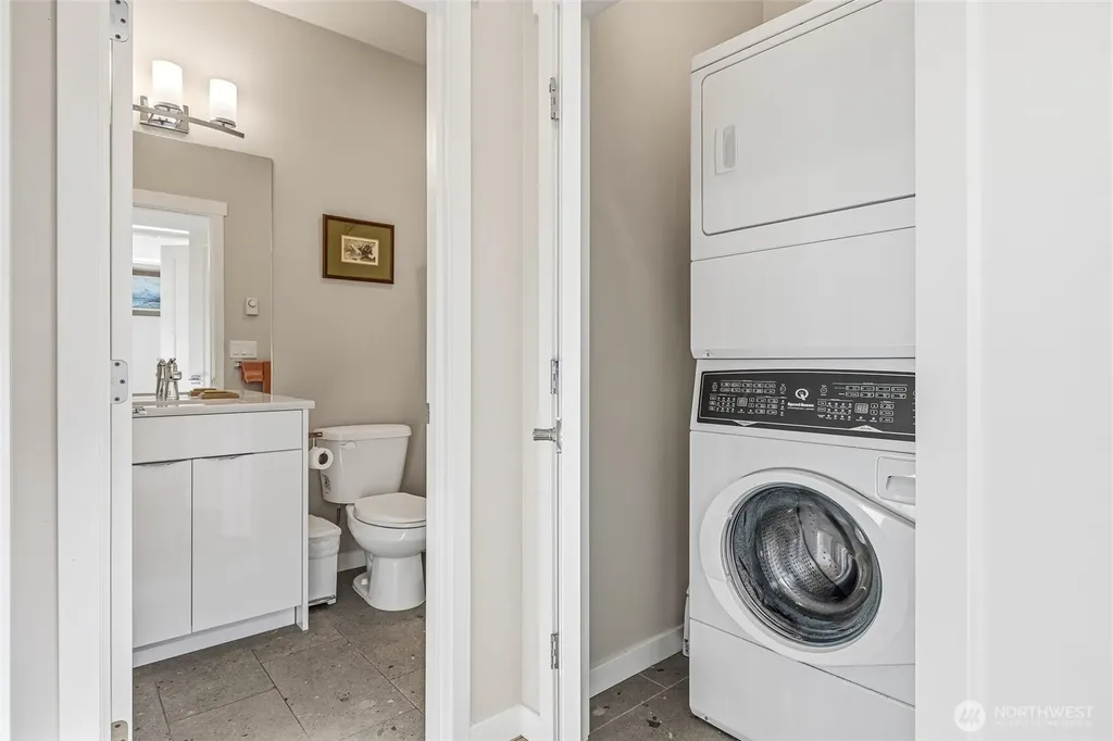 921 Sunseeker Lane Bellingham WA 98226