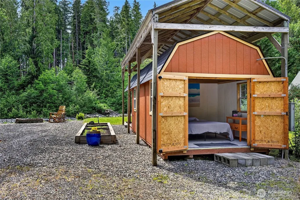 20409 133rd Street NE Granite Falls WA 98252