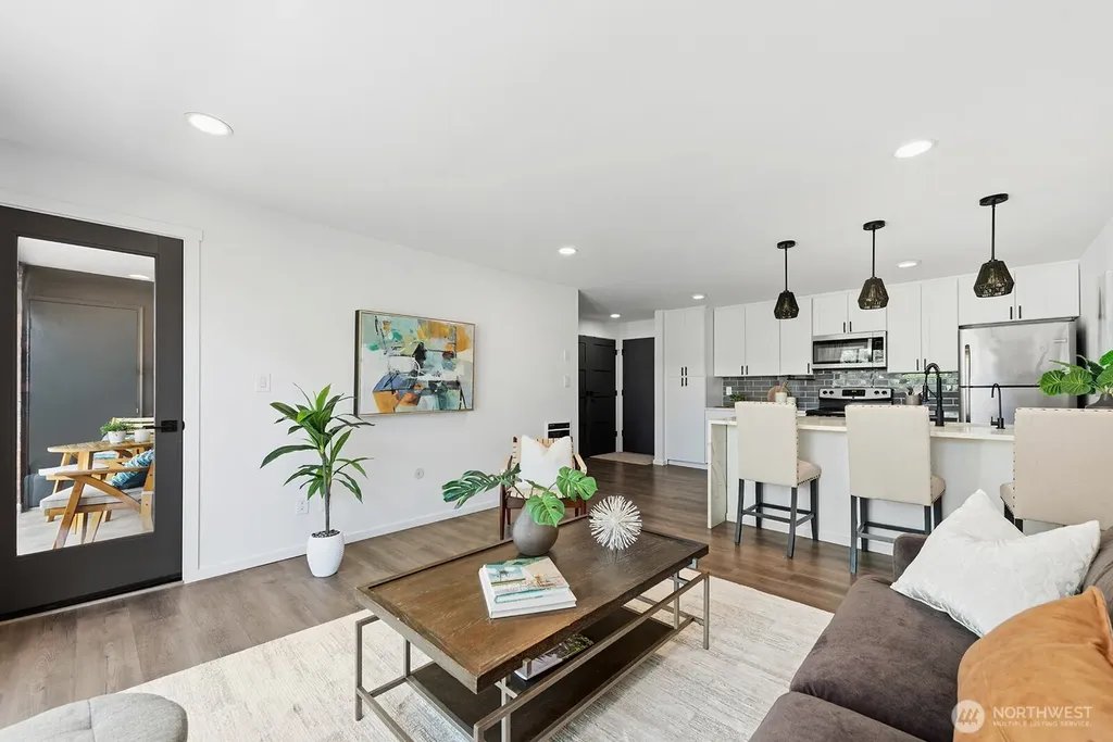6225 Lake Washington Boulevard NE Kirkland WA 98033