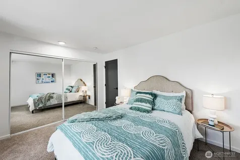 6225 Lake Washington Boulevard NE Kirkland WA 98033