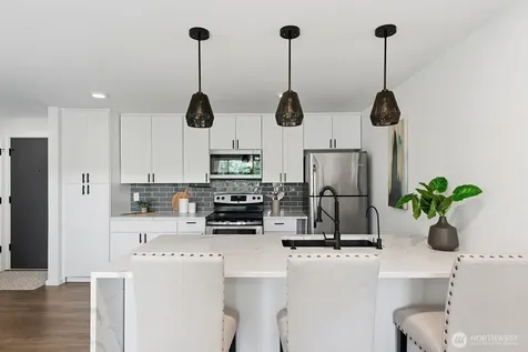 6225 Lake Washington Boulevard NE Kirkland WA 98033