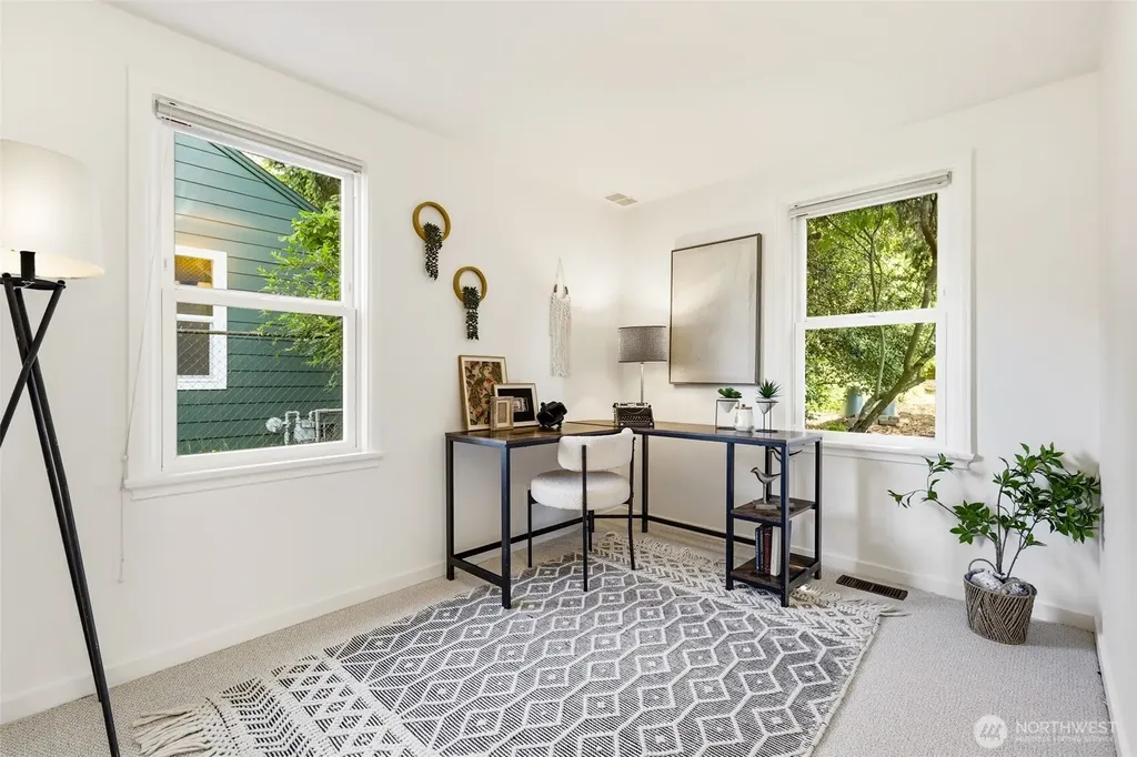 14066 22nd Avenue NE Seattle WA 98125
