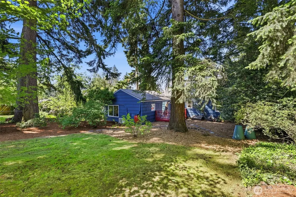 14066 22nd Avenue NE Seattle WA 98125