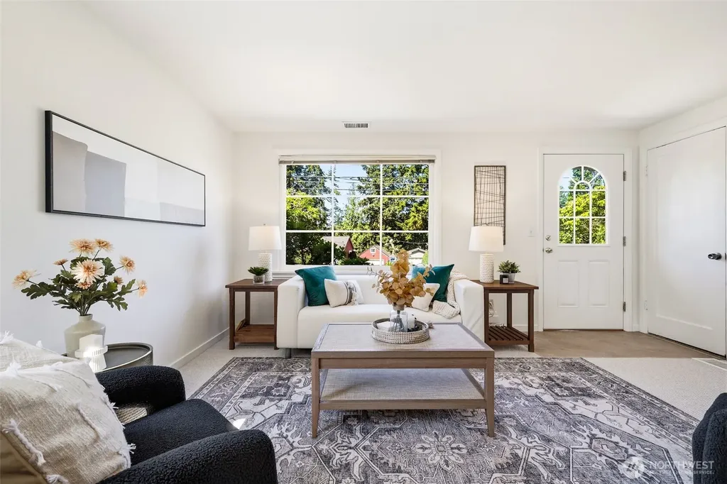 14066 22nd Avenue NE Seattle WA 98125
