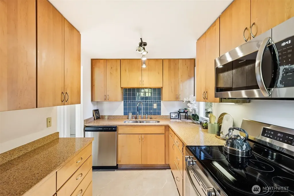 14066 22nd Avenue NE Seattle WA 98125