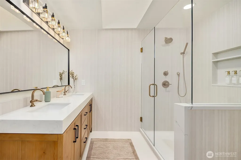 24306 106th Place W Edmonds WA 98020