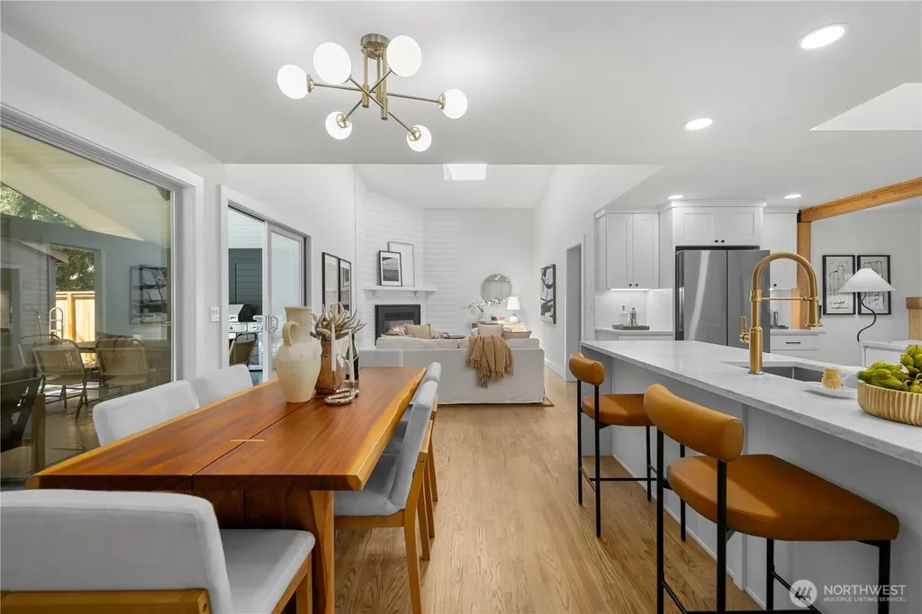 24306 106th Place W Edmonds WA 98020