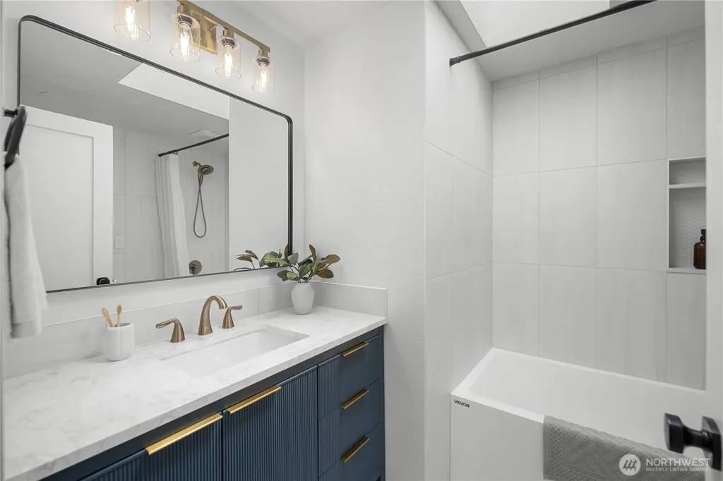 24306 106th Place W Edmonds WA 98020