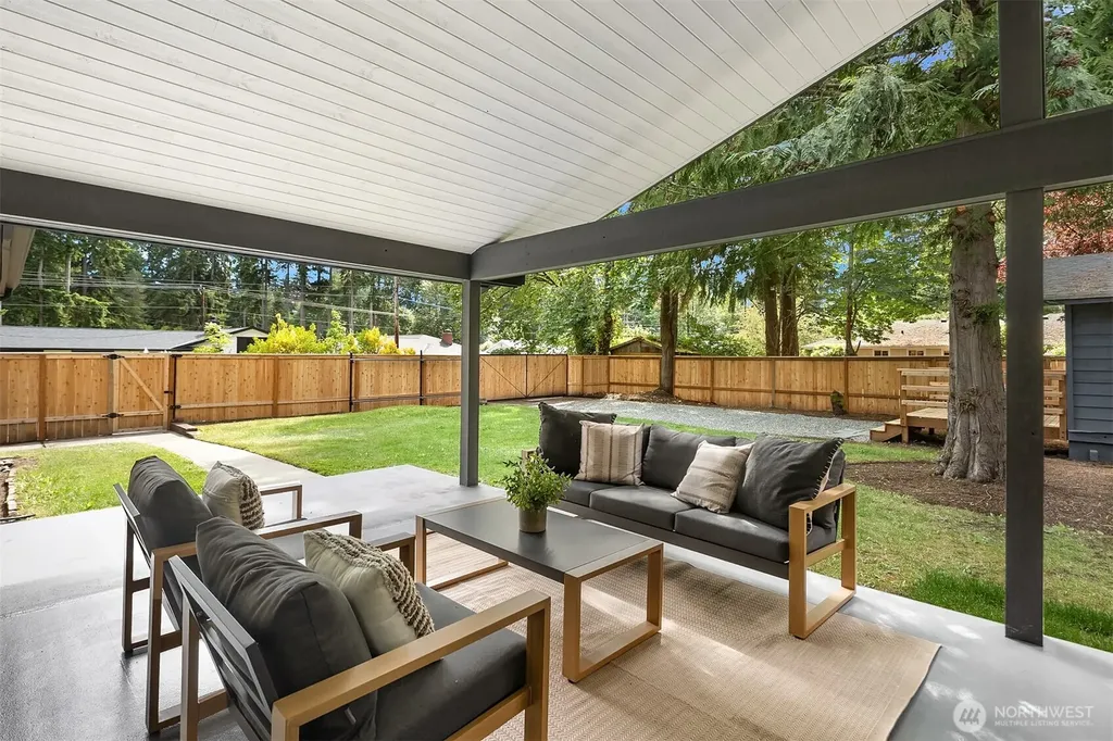 24306 106th Place W Edmonds WA 98020
