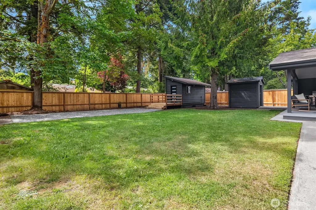 24306 106th Place W Edmonds WA 98020