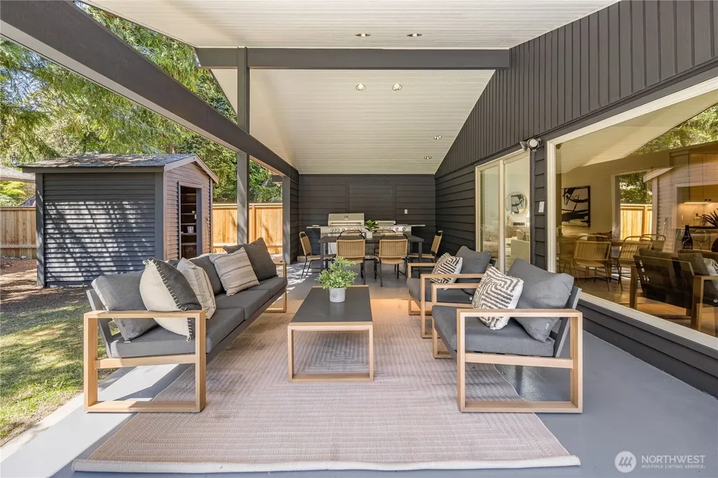 24306 106th Place W Edmonds WA 98020