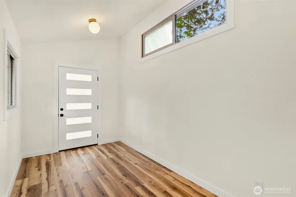 24306 106th Place W Edmonds WA 98020