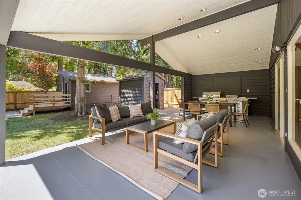 24306 106th Place W Edmonds WA 98020
