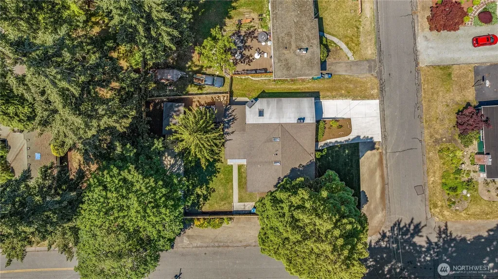 24306 106th Place W Edmonds WA 98020