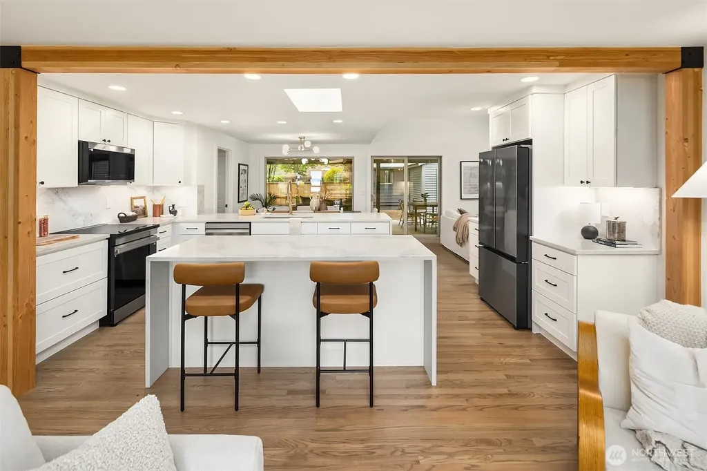 24306 106th Place W Edmonds WA 98020