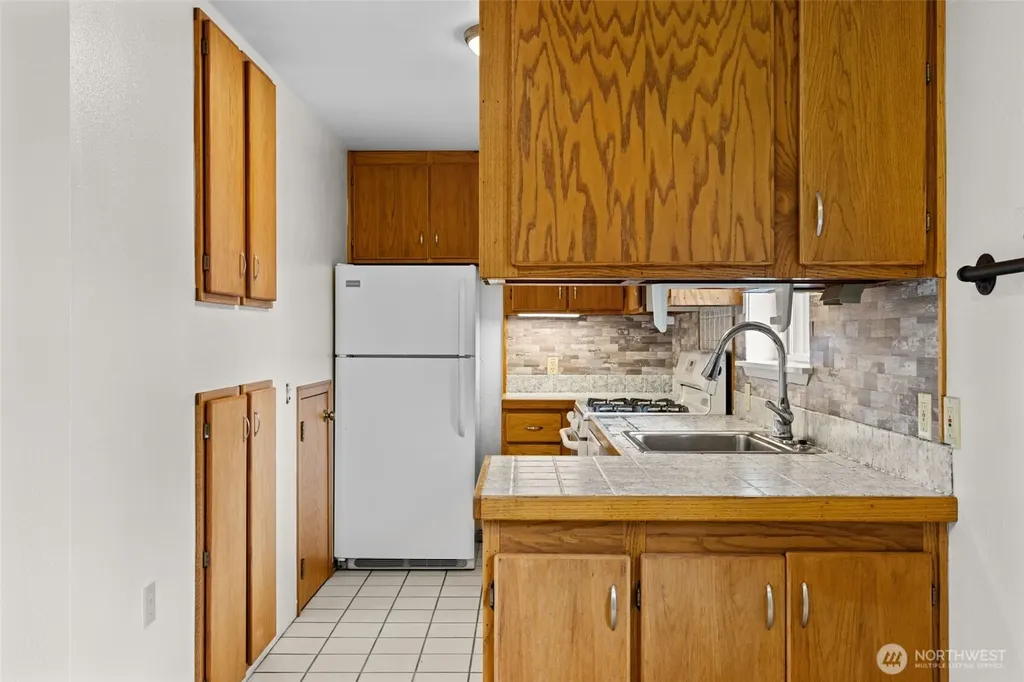 5246 Yearley Drive NE Olympia WA 98516