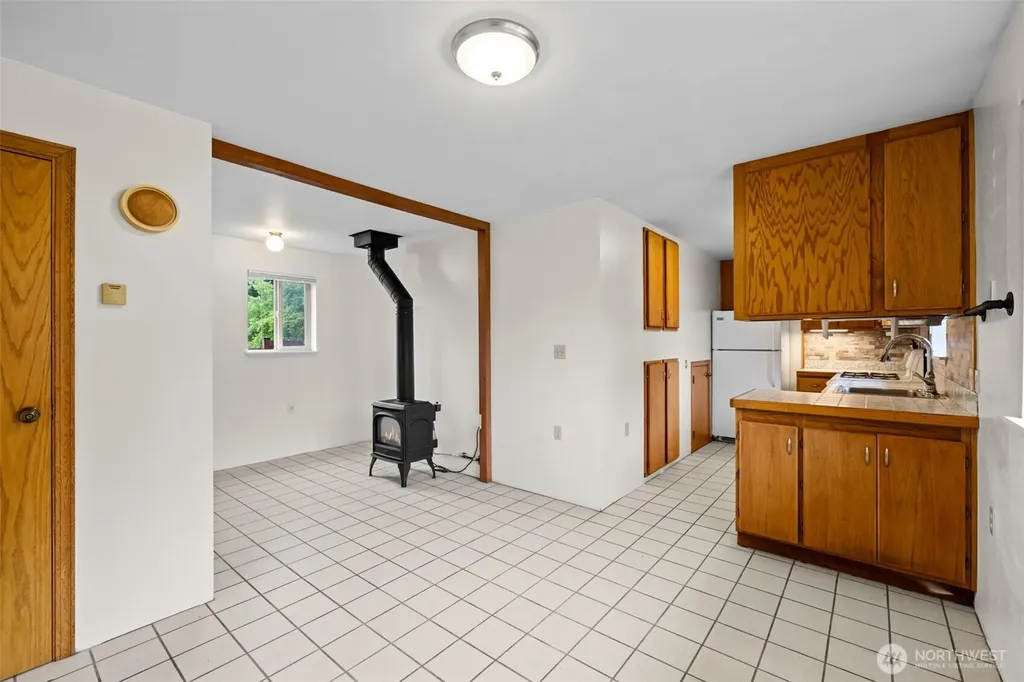 5246 Yearley Drive NE Olympia WA 98516