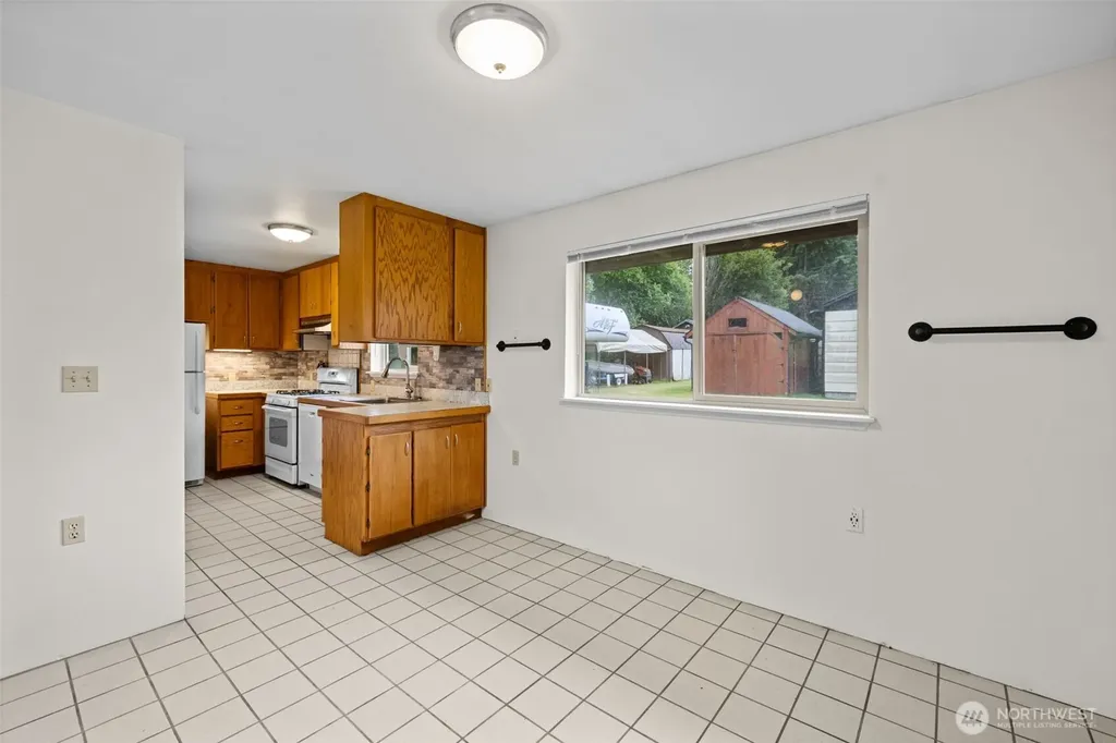 5246 Yearley Drive NE Olympia WA 98516