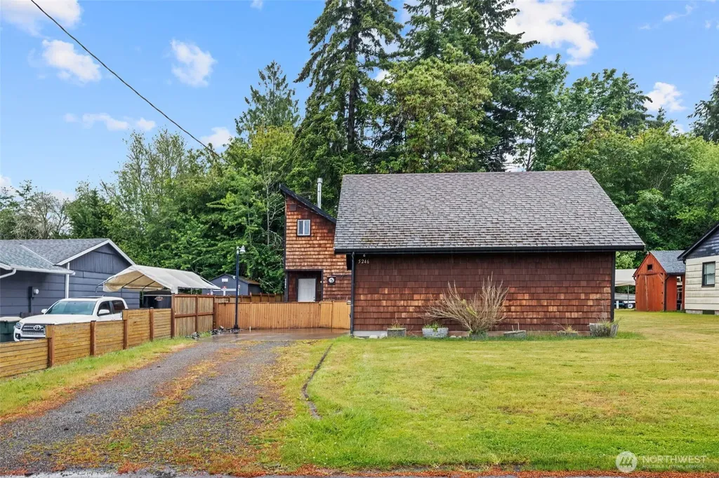 5246 Yearley Drive NE Olympia WA 98516