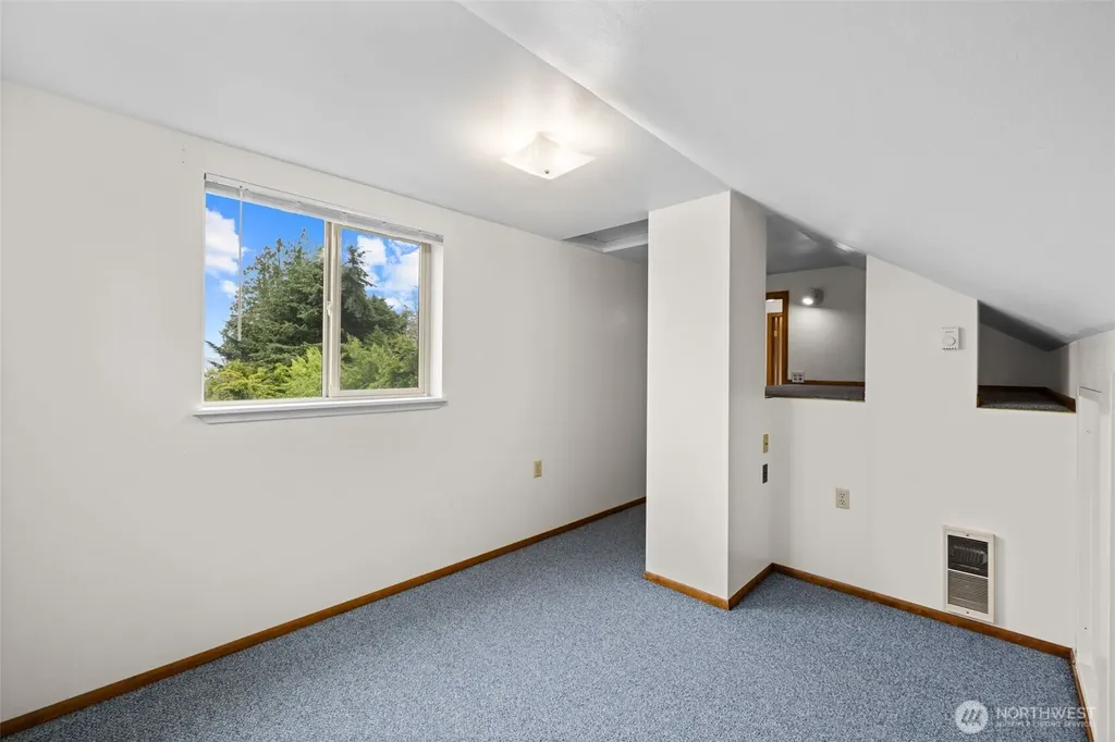 5246 Yearley Drive NE Olympia WA 98516