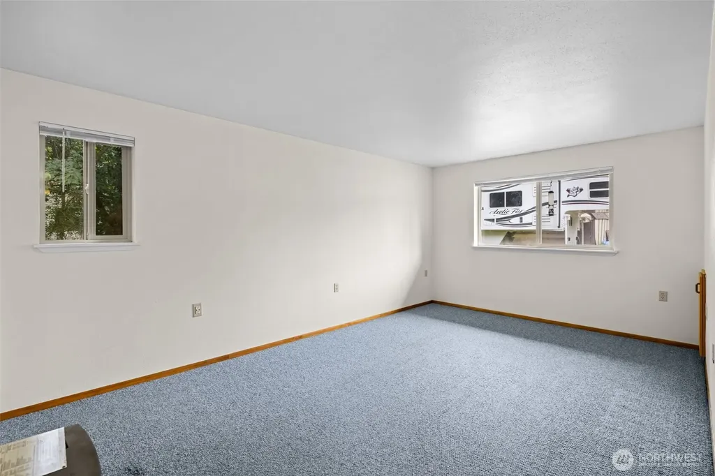 5246 Yearley Drive NE Olympia WA 98516