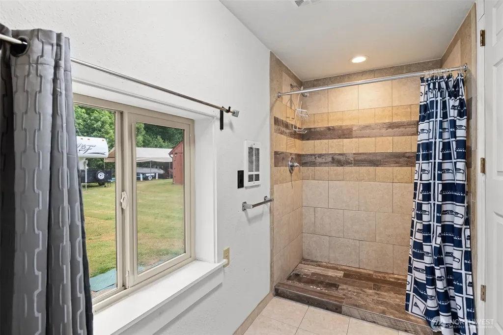 5246 Yearley Drive NE Olympia WA 98516